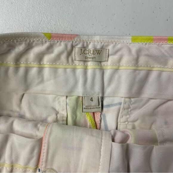 J crew pink yellow Stretch shorts size 4 women’s Gloral geometric - Picture 2 of 3